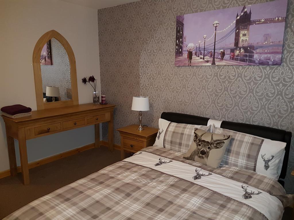 Lascala City Apartment Inverness Bagian luar foto